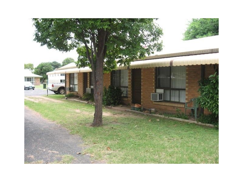 3/14 School Lane, Emerald QLD 4720