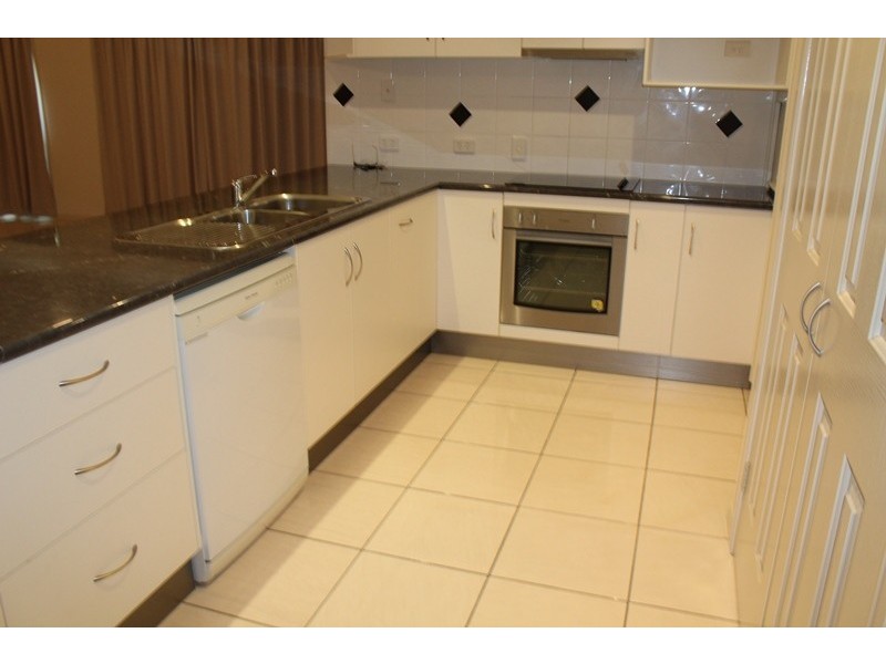 10 Wilby Place, Emerald QLD 4720