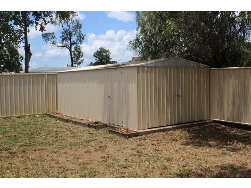 10 Wilby Place, Emerald QLD 4720