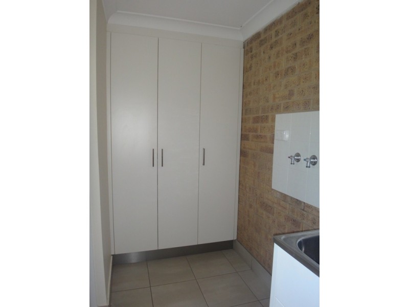 1 / 143 Egerton Street, Emerald QLD 4720