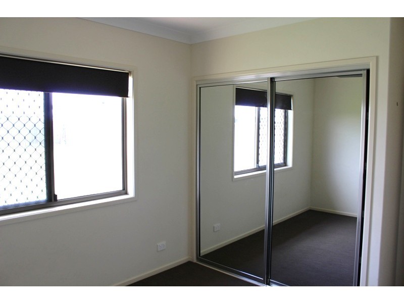 50 Lakeside Drive, Emerald QLD 4720