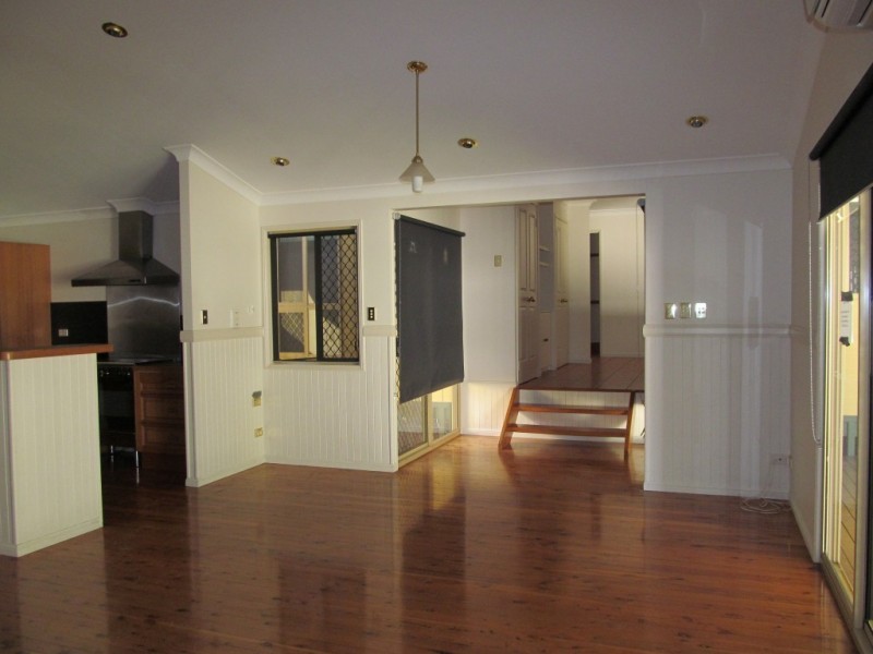 81 Crinum Crescent, Emerald QLD 4720