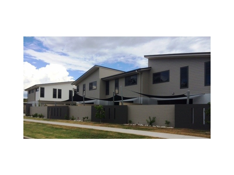 7/9 Cypress Drive, Emerald QLD 4720