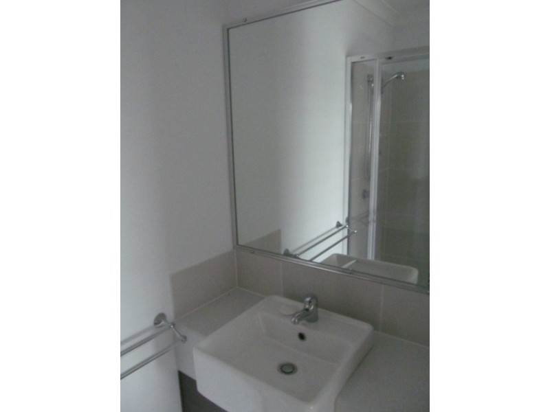 5/8 Hillcrest Street, Emerald QLD 4720