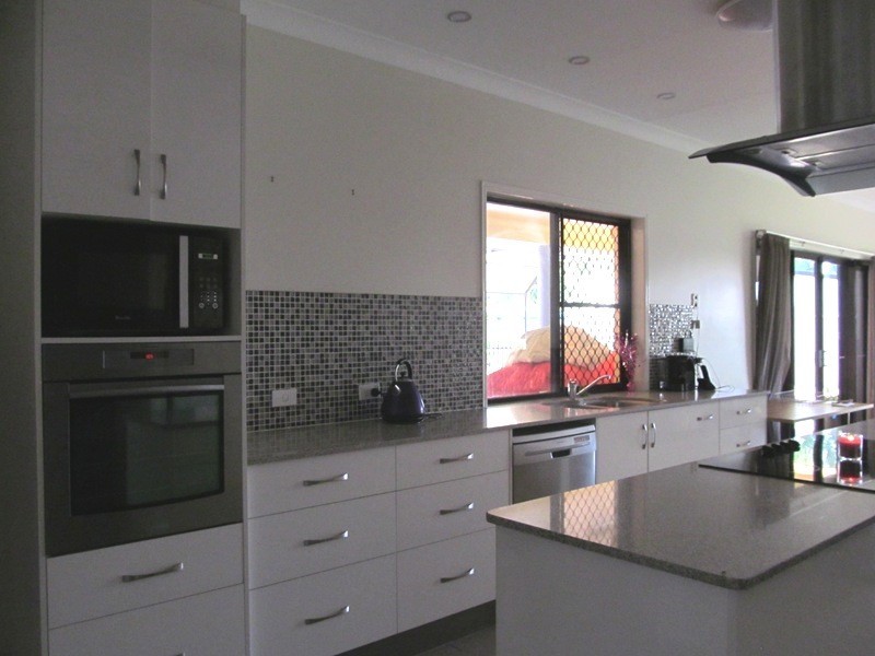 21 Kidd Street, Emerald QLD 4720