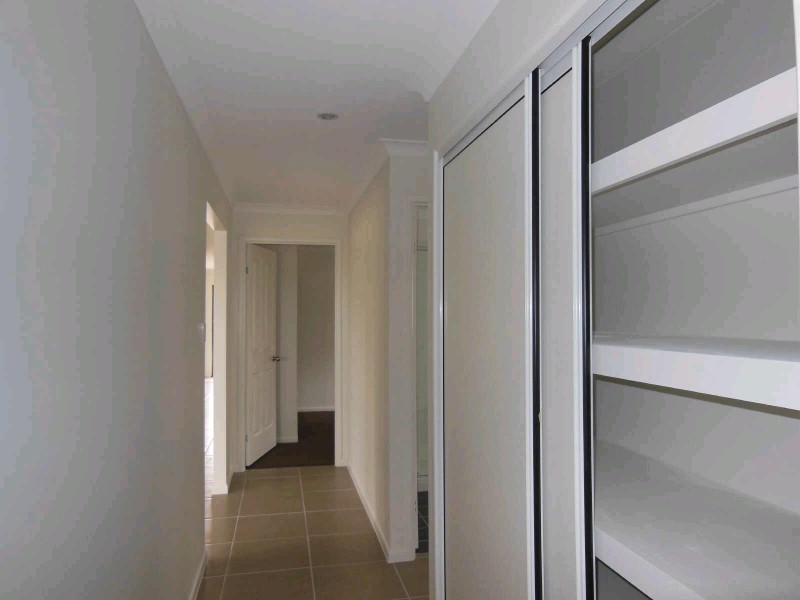 3/15 Singleton, Emerald QLD 4720