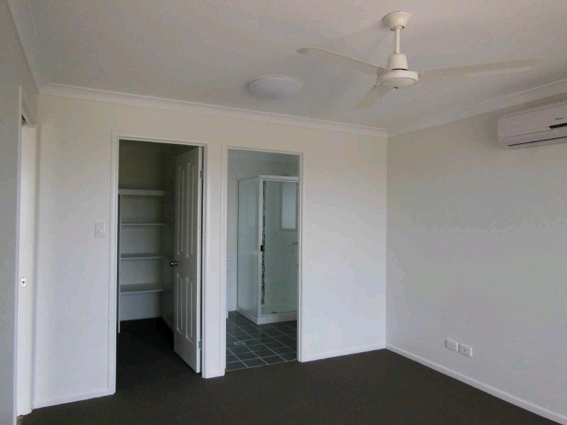 3/15 Singleton, Emerald QLD 4720