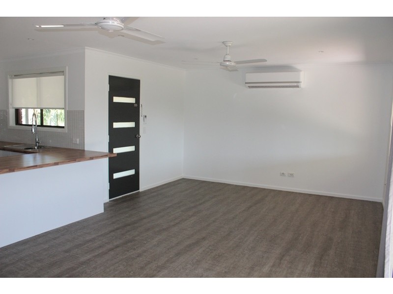 8 Rivoli Place, Emerald QLD 4720