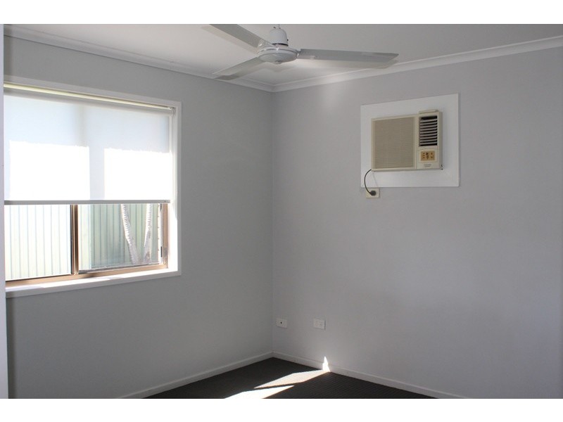8 Rivoli Place, Emerald QLD 4720