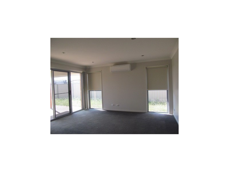 7 Mitchell Street, Emerald QLD 4720
