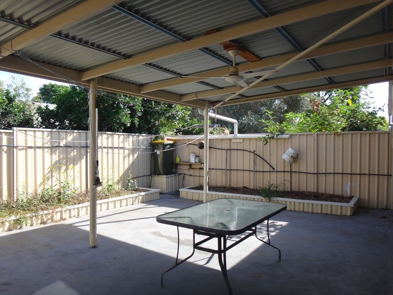 4 6-10 Clark Drive, Emerald QLD 4720