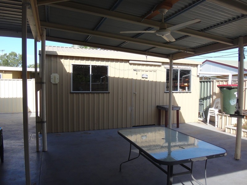 4 6-10 Clark Drive, Emerald QLD 4720