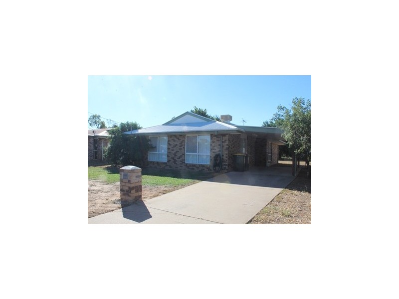 81 Park Avenue, Emerald QLD 4720