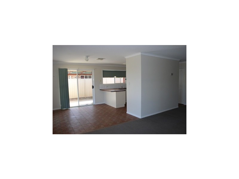 81 Park Avenue, Emerald QLD 4720