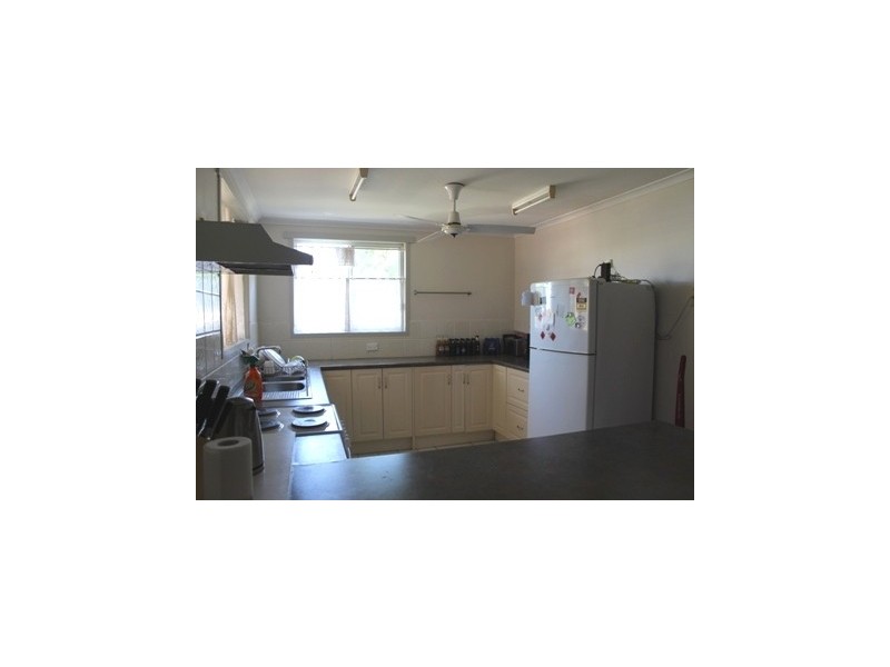 8 Roberts Street, Emerald QLD 4720
