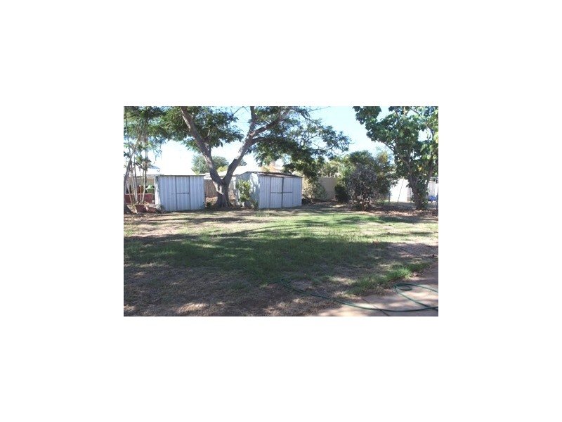 8 Roberts Street, Emerald QLD 4720