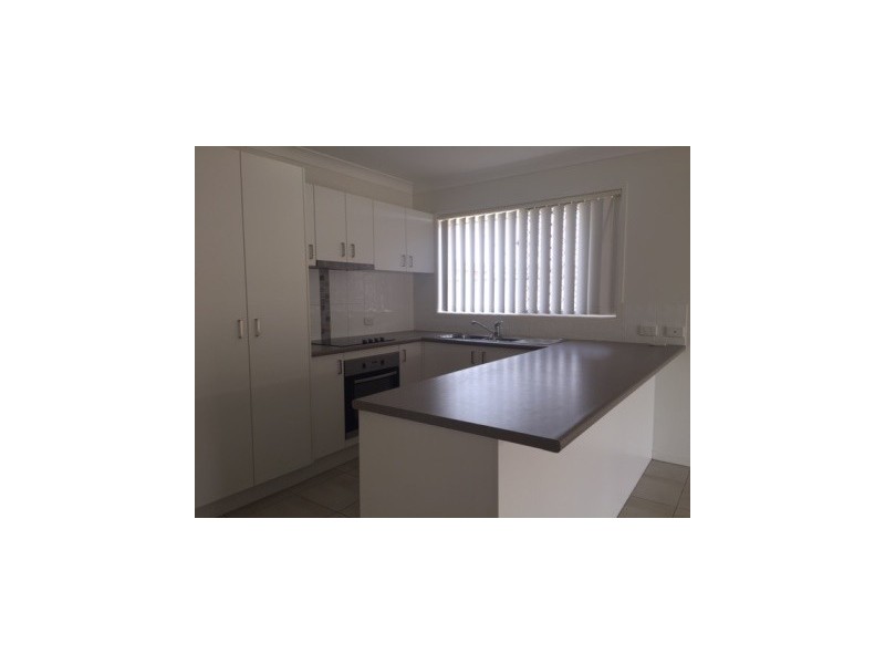 20 Scenic Drive, Emerald QLD 4720