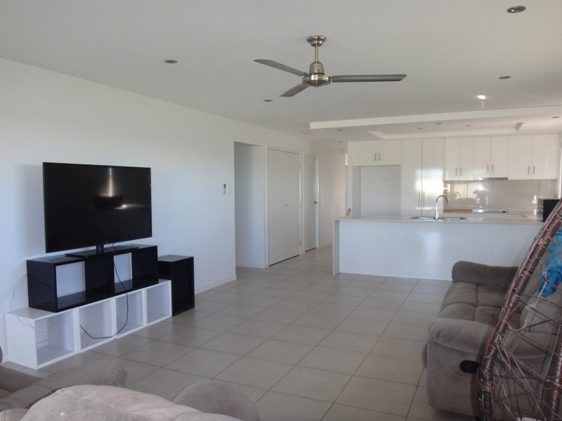 65 Canterbury Road, Emerald QLD 4720