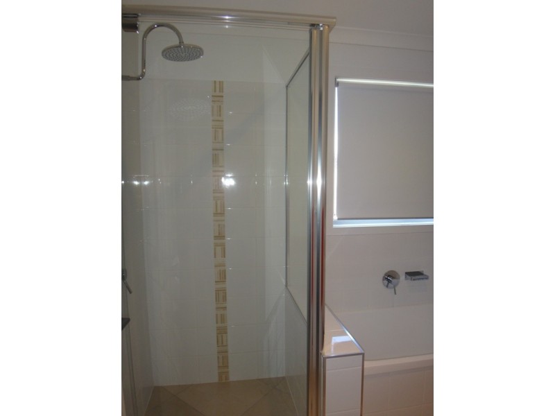 65 Canterbury Road, Emerald QLD 4720