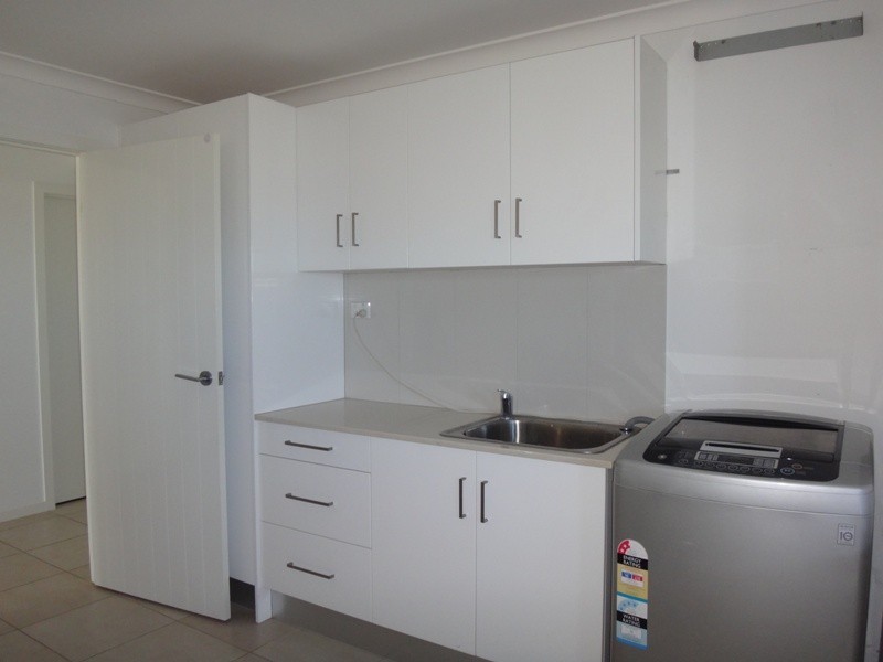 65 Canterbury Road, Emerald QLD 4720