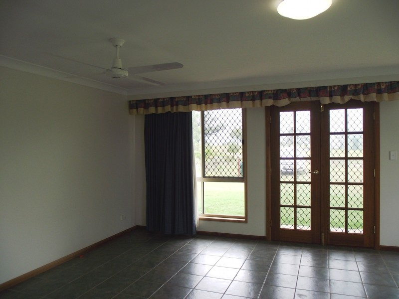 77 Lakeview Drive, Emerald QLD 4720