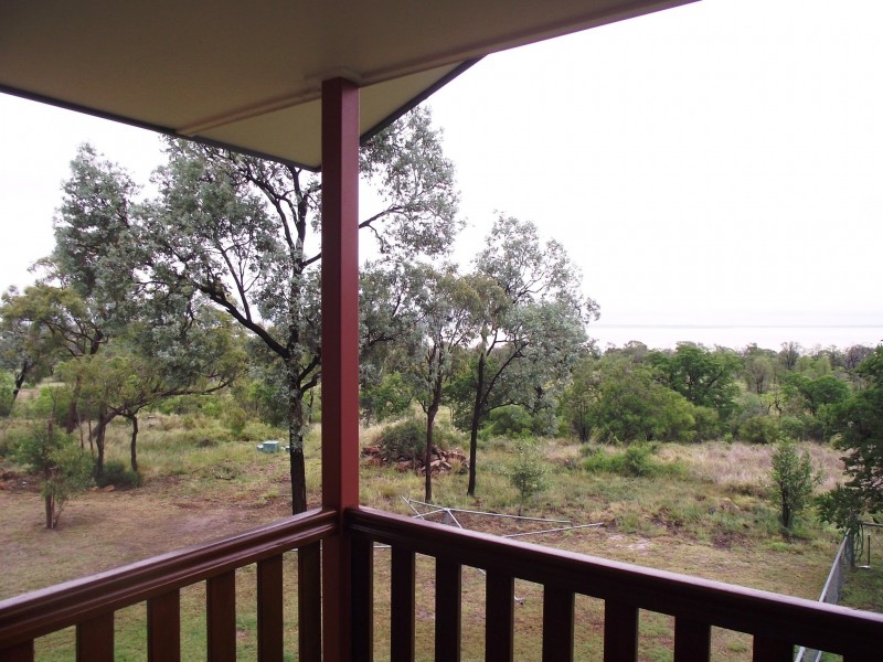 77 Lakeview Drive, Emerald QLD 4720