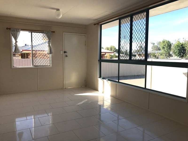 2/9 Vicki Close, Emerald QLD 4720