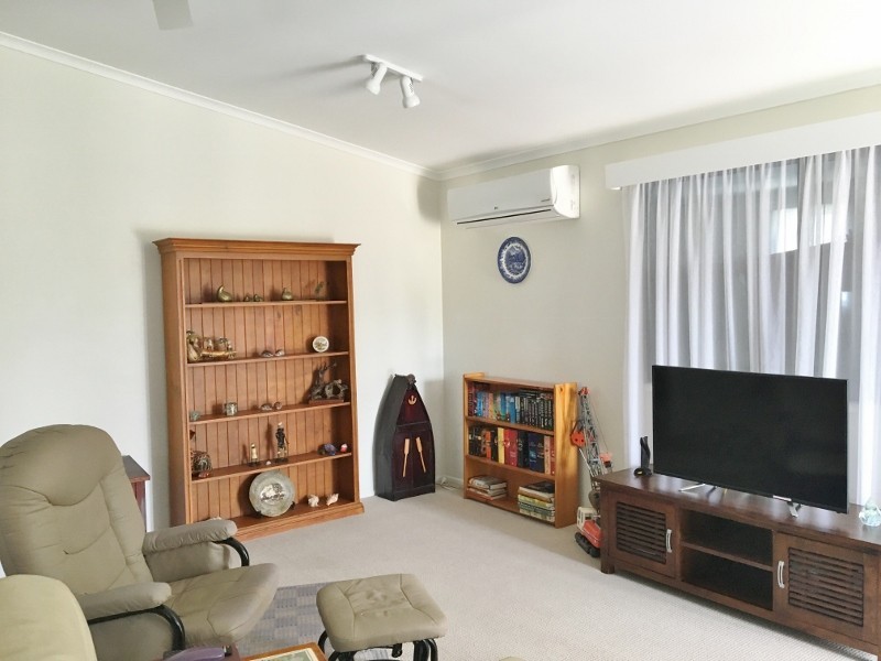 2/1a Gordon Close, Anna Bay NSW 2316