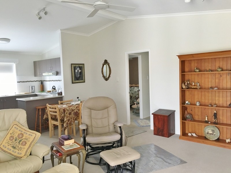 2/1a Gordon Close, Anna Bay NSW 2316