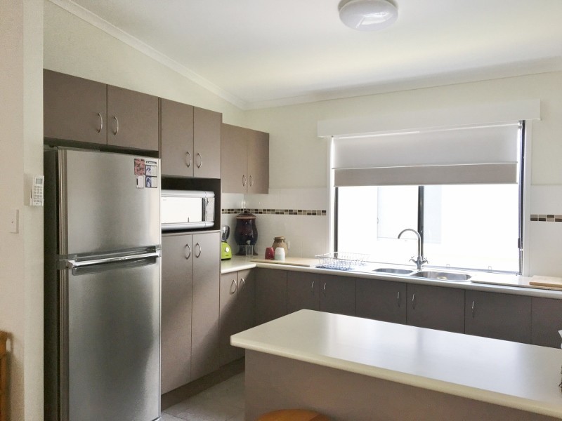 2/1a Gordon Close, Anna Bay NSW 2316