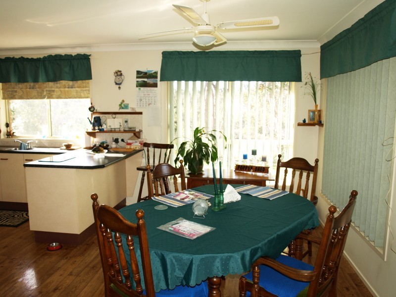 2 Oyster Cove Road, Salt Ash NSW 2318
