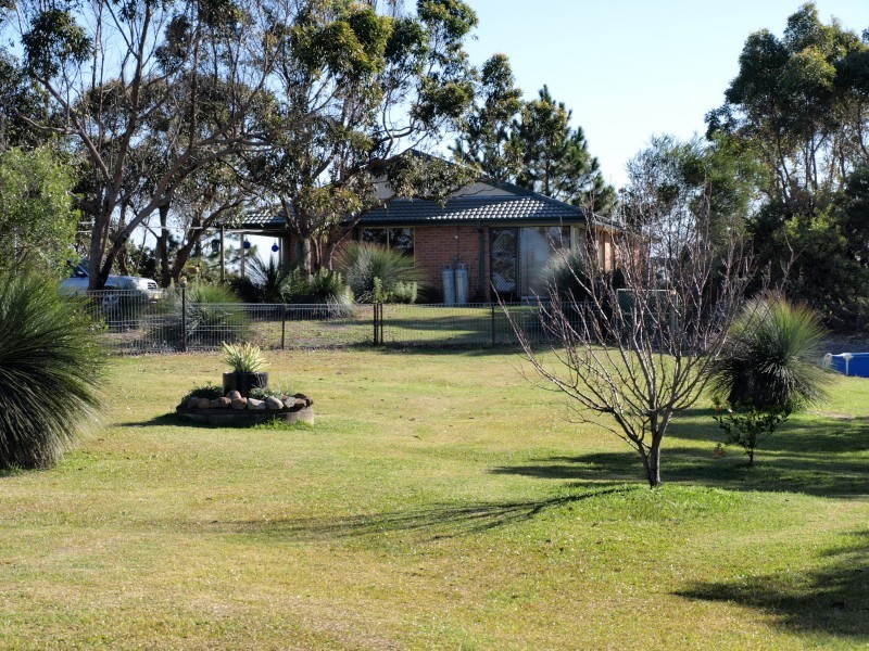 2 Oyster Cove Road, Salt Ash NSW 2318