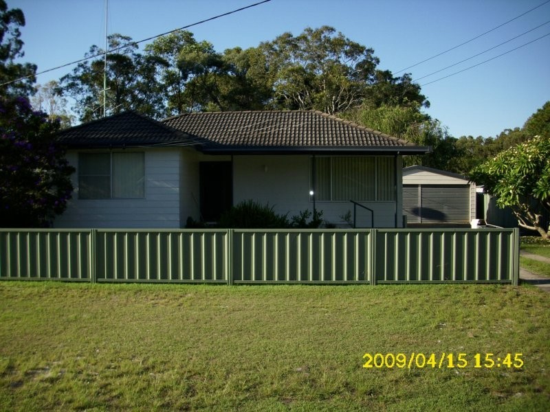 15 Army Avenue, Tanilba Bay NSW 2319