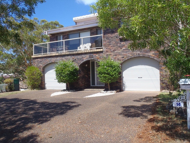 14 James Crescent, Nelson Bay NSW 2315