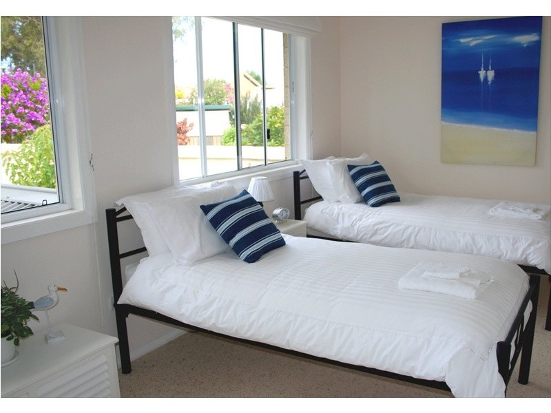 55 Kent Gardens, Soldiers Point NSW 2317