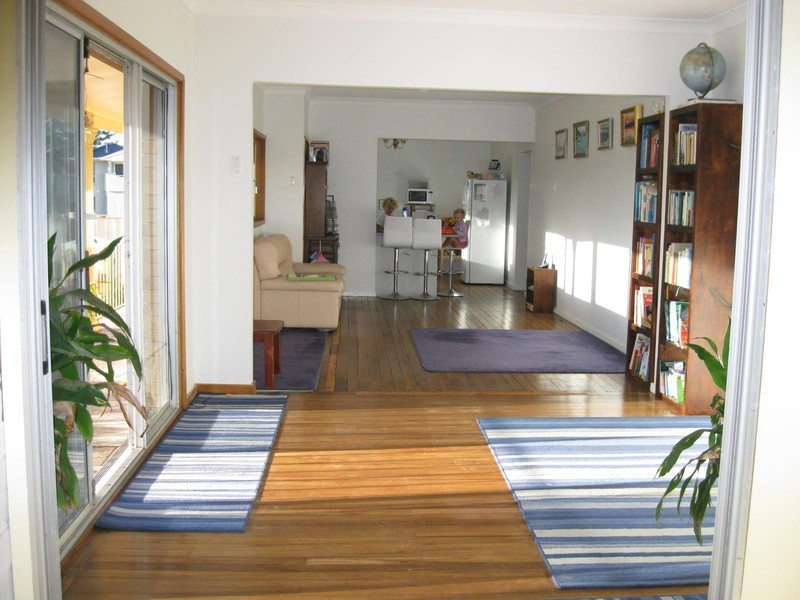 2 Lorna Street, Fishermans Bay NSW 2316