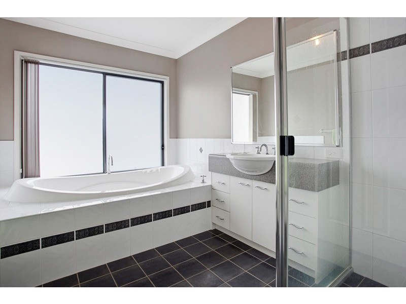 105 Diggers Drive, Tanilba Bay NSW 2319