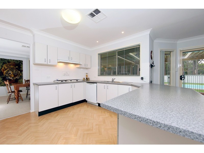 9 Waropara Road, Medowie NSW 2318