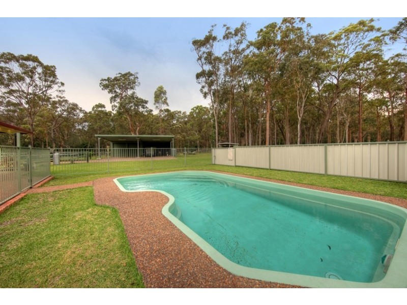 9 Waropara Road, Medowie NSW 2318