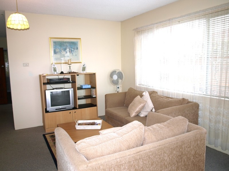 2/9 Thurlow Avenue, Nelson Bay NSW 2315