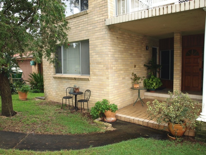 2/9 Thurlow Avenue, Nelson Bay NSW 2315