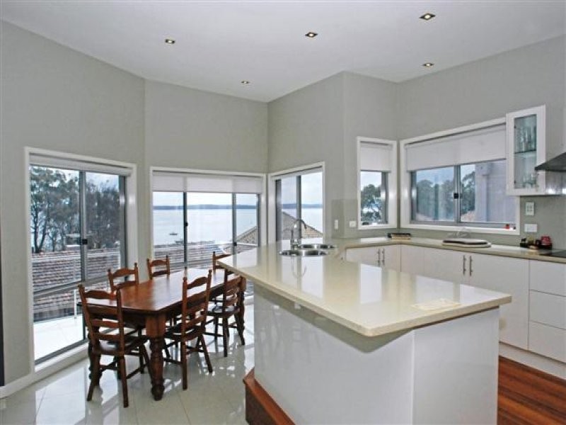 14a Christmas Bush Avenue, Nelson Bay NSW 2315