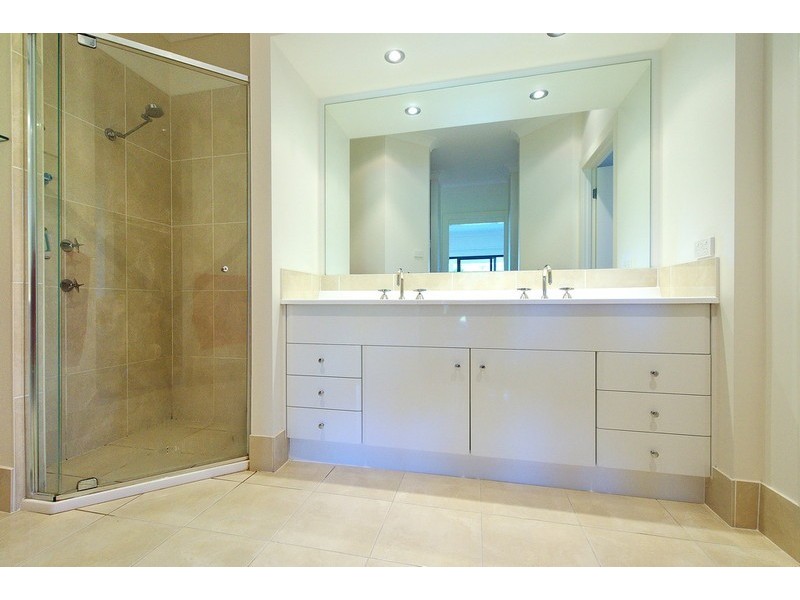 5 Echo Place, One Mile NSW 2316