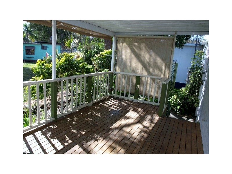 16 Middle Rock Home Village, One Mile Beach NSW 2315