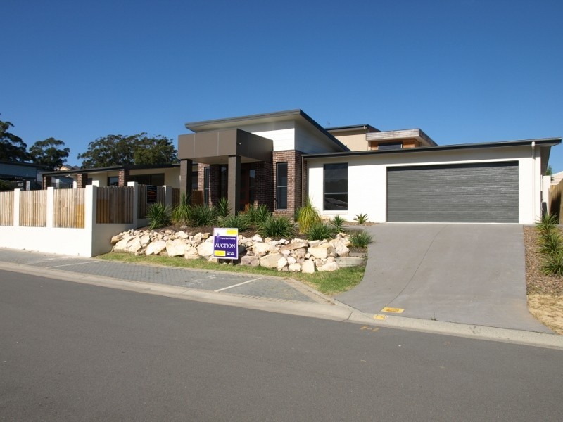 9 Seaspray Ave, Nelson Bay NSW 2315