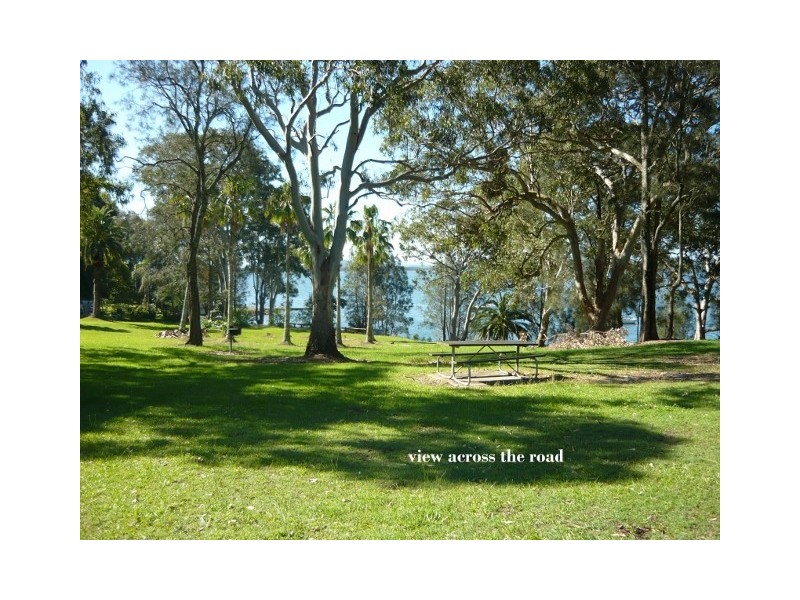 34 Caswell Crescent, Tanilba Bay NSW 2319