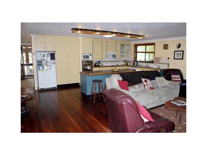 32 President Wilson Walk, Tanilba Bay NSW 2319