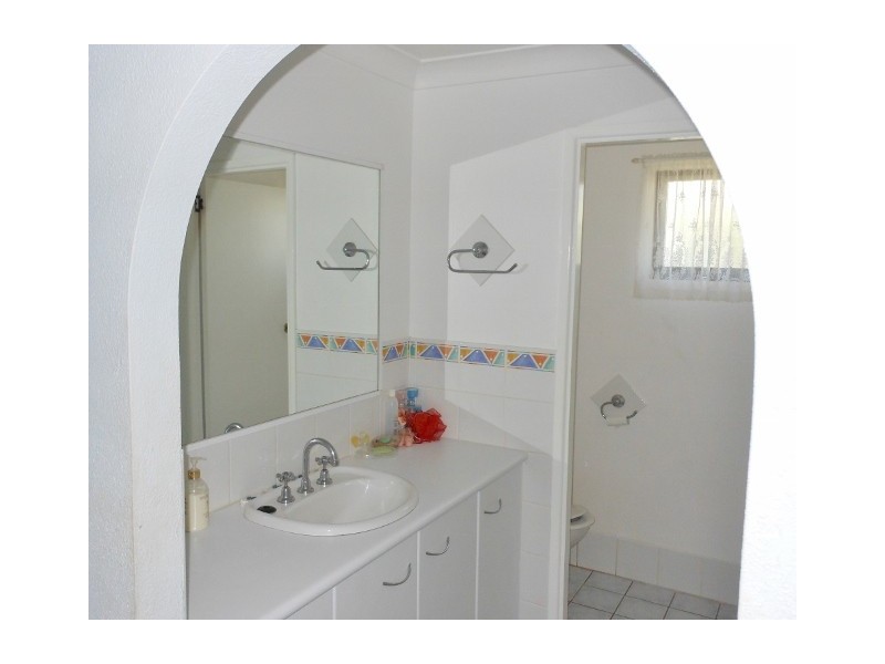 1/4 Shoreline Drive, Fingal Bay NSW 2315