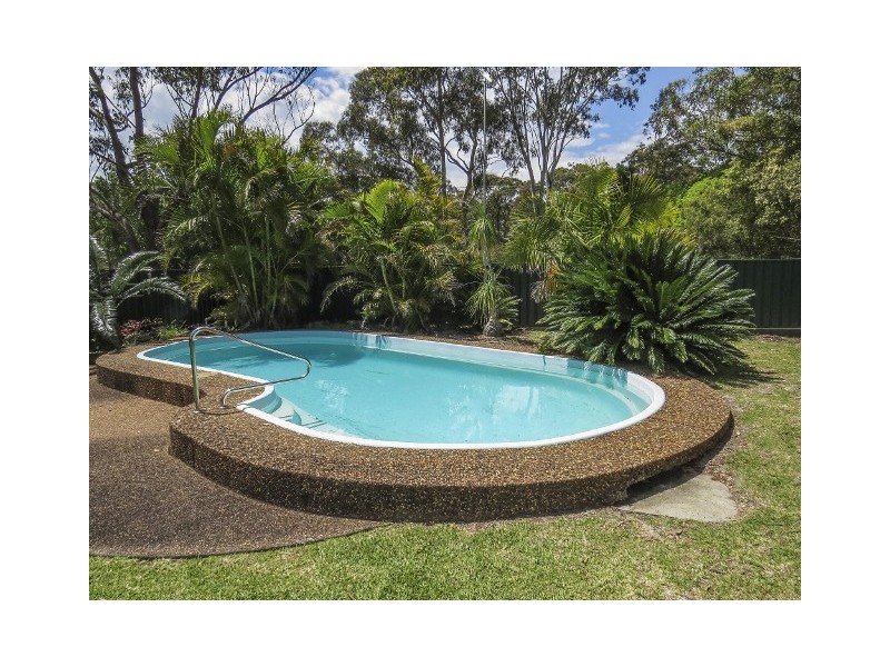 14 Fisher Rd, Medowie NSW 2318