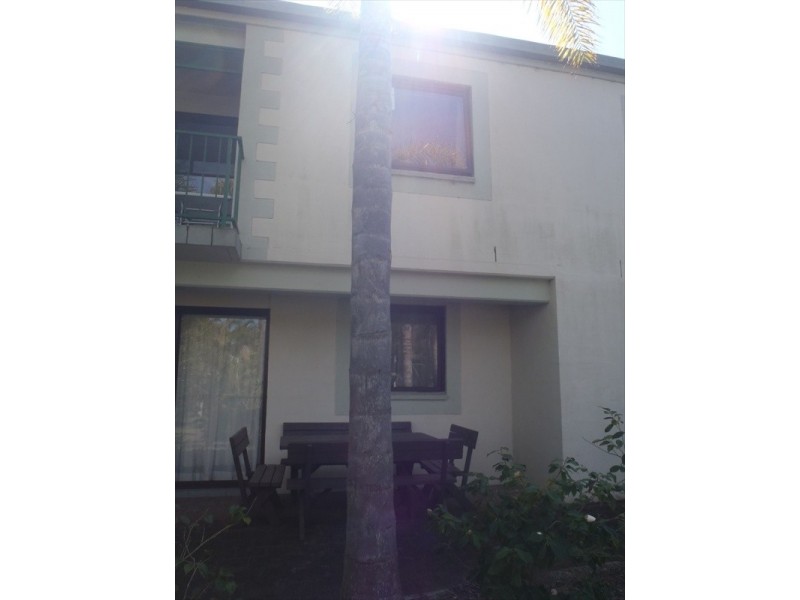 11/19-23 Dowling Street (‘Carindale’), Nelson Bay NSW 2315